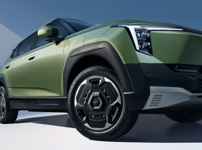 Aerodynamic 18-inch Alloy Wheels